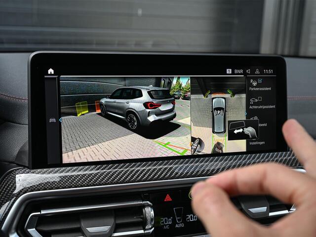 BMW X3 xDrive30e High Executive M Sport Pro | Panoramadak | Frozen Deep Grey Metallic | Carbon Interieur | HUD | 360 Camera | HIFI | Memory Seats | Ambiance | Interieur | Trekhaak | BMW Gesture Control |