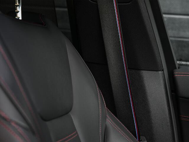BMW X3 xDrive30e High Executive M Sport Pro | Panoramadak | Frozen Deep Grey Metallic | Carbon Interieur | HUD | 360 Camera | HIFI | Memory Seats | Ambiance | Interieur | Trekhaak | BMW Gesture Control |