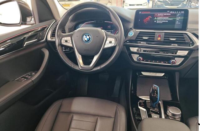 BMW X3 iX3 Executive 80 kWh-SOH 97.46% / Panoramadak / Trekhaak / Leder / Stoelverwarming / Pdc.+Camera / Navigatie /