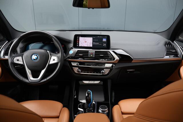 BMW X3 iX3 High Executive 80 kWh 99% soh! | Trekhaak | 360 Camera | HUD | Pano | Adaptive Cruise | Harman Kardon