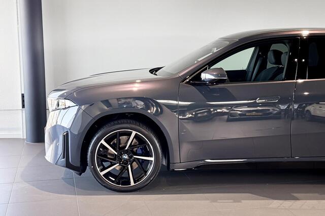 BMW X3 iX3 50 xDrive 113 kWh | M Sport | Glazen Panoramadak | Stoelverwarming | Head-Up Display | Trekhaak |