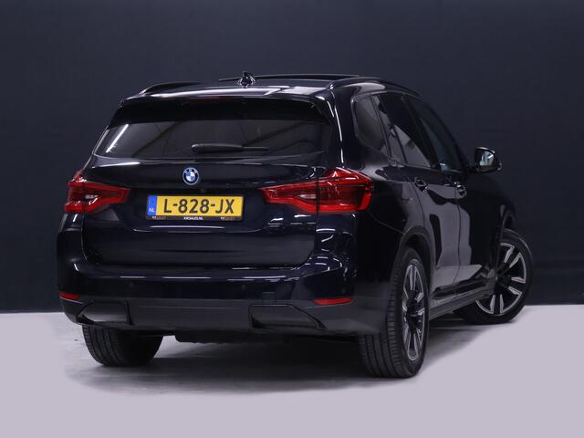 BMW X3 iX3 High Executive 80 kWh [SCHUIFKANTELDAK, APPLE CARPLAY, MEMORY SEATS, STOELVERWARMING, ADAPTIVE CRUISE, ANDROID AUTO, CAMERA, PDC V+A, ELEKTRISCHE ACHTERKLEP, LED, NAVIGATIE, NIEUWSTAAT]