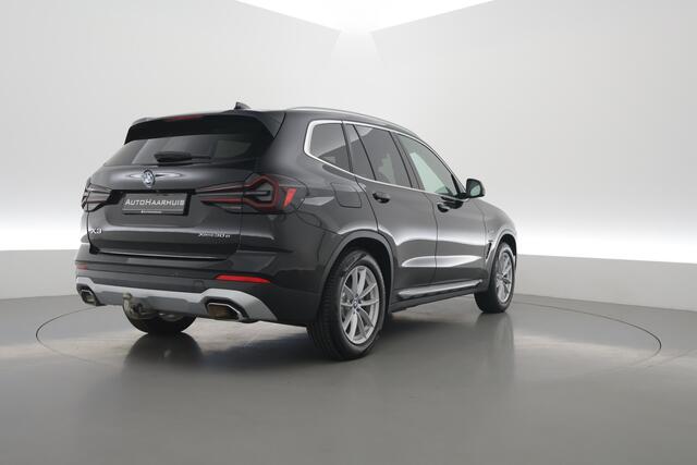 BMW X3 xDrive30e | Elek. Trekhaak | Leder | CarPlay + NAV | Camera + PDC | Stoelverw. | Cruise | Dodehoek. |