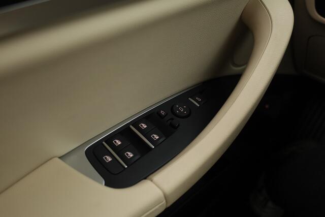 BMW X3 xDrive30e | Elek. Trekhaak | Leder | CarPlay + NAV | Camera + PDC | Stoelverw. | Cruise | Dodehoek. |