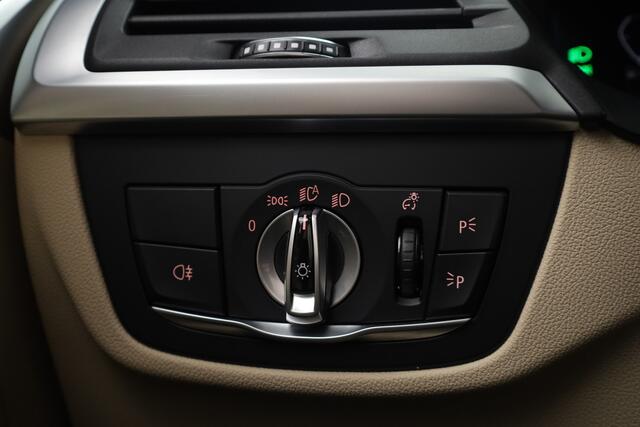 BMW X3 xDrive30e | Elek. Trekhaak | Leder | CarPlay + NAV | Camera + PDC | Stoelverw. | Cruise | Dodehoek. |