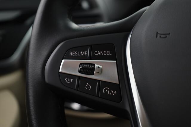 BMW X3 xDrive30e | Elek. Trekhaak | Leder | CarPlay + NAV | Camera + PDC | Stoelverw. | Cruise | Dodehoek. |