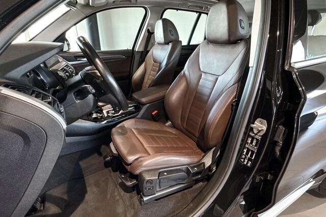BMW X3 xDrive30i High Executive | X-Line | Glazen Panoramadak | Stoelverwarming | Comfort Access | Trekhaak |