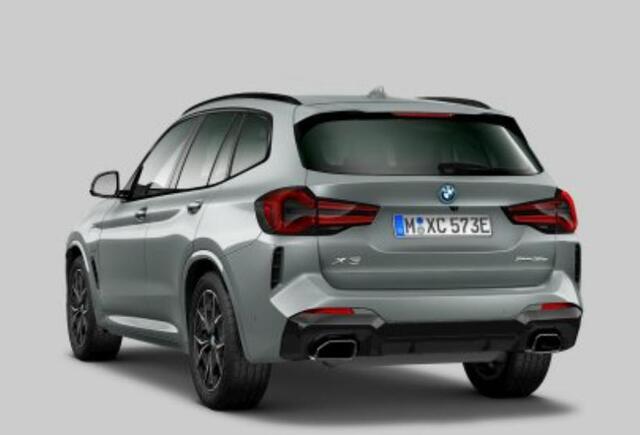 BMW X3 xDrive30e M Sport - Stoelverwarming voor/achter - Comfort Access - Parking Assistant Plus - HiFi System - Getinte Ruiten - Ambiance verlichting - Stuurwielrand verwarmd -