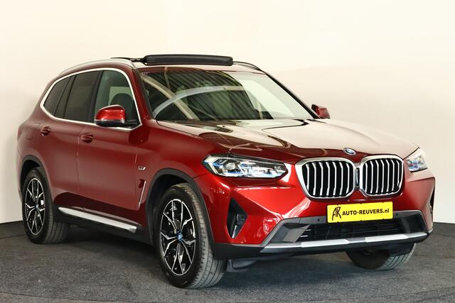BMW X3 xDrive30e High Executive / Pano / Trekhaak / Cam / Leder / Memory / DAB