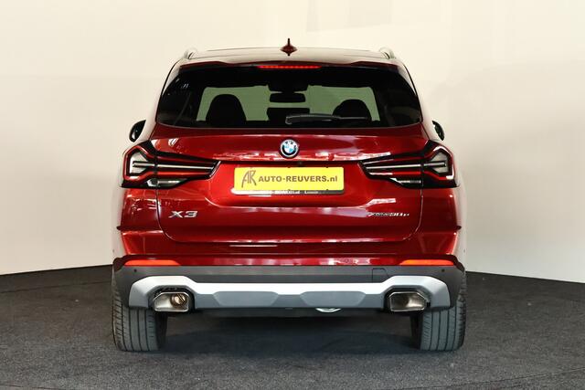 BMW X3 xDrive30e High Executive / Pano / Trekhaak / Cam / Leder / Memory / DAB