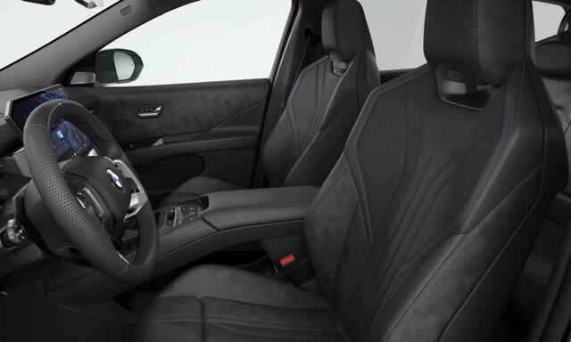 BMW X3 iX3 50 xDrive | M-Sport | 22'' | Harman/Kardon | Panorama. | Iconic Glow | Head-Up | Park. Prof. | M stoelen | Trekhaak | Getint glas | Stuur + stoelverw.