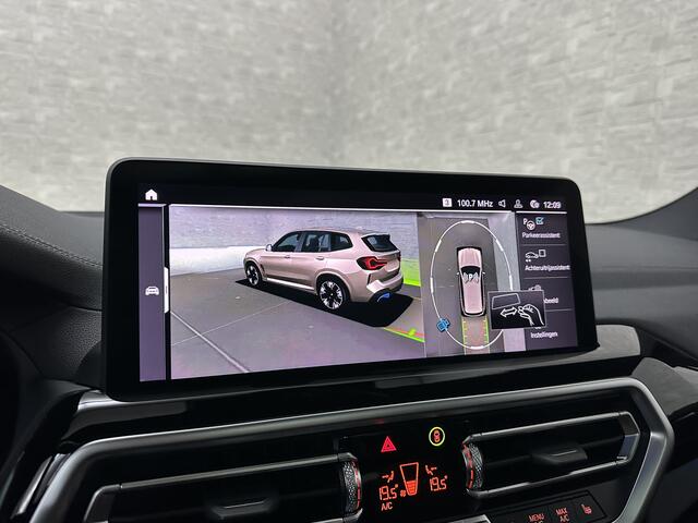 BMW X3 iX3 M-Sport 80 kWh | Panorama | 360 Camera | ACC | Leder | 99% SOH | Head-Up | Keyless-Entry | Harman-Kardon | Memory | Dodehoek | 3-Zone Clima | Sfeerverlichting | Carplay | ISO-Glas | Draadloos Laden | Bovag Garantie |