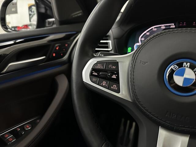 BMW X3 iX3 M-Sport 80 kWh | Panorama | 360 Camera | ACC | Leder | 99% SOH | Head-Up | Keyless-Entry | Harman-Kardon | Memory | Dodehoek | 3-Zone Clima | Sfeerverlichting | Carplay | ISO-Glas | Draadloos Laden | Bovag Garantie |