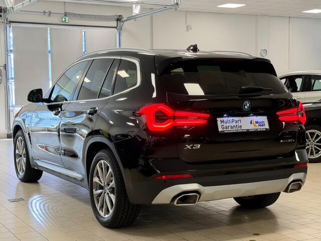 BMW X3 xDrive30e ** LED, LEDER, PANORAMA, VERW. ST, HuD, ALARM, 19-inch LMV ** 1e eig - UNFALLFREI ** ** INFORMEER OOK NAAR ONZE AANTREKKELIJKE FINANCIAL-LEASE TARIEVEN **
