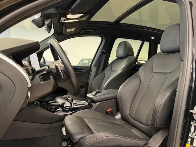 BMW X3 xDrive30e ** LED, LEDER, PANORAMA, VERW. ST, HuD, ALARM, 19-inch LMV ** 1e eig - UNFALLFREI ** ** INFORMEER OOK NAAR ONZE AANTREKKELIJKE FINANCIAL-LEASE TARIEVEN **