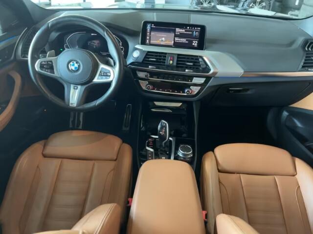 BMW X3 xDrive30e M-SPORT ** LED, COGNAC LEDER, PANORAMA, H&K, M-REM, 19-inch LMV ** 1e EIG - UNFALLFREI - BMW ONDERH ** ** INFORMEER OOK NAAR ONZE AANTREKKELIJKE FINANCIAL-LEASE TARIEVEN **