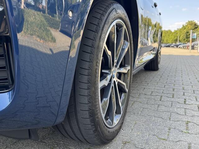 BMW X3 xDrive30e M-SPORT ** LED, PANORAMA, HuD, HiFi, ALARM, M-REMMEN, 20-inch LMV ** 1e EIG - UNFALLFREI - BMW ONDERH ** ** INFORMEER OOK NAAR ONZE AANTREKKELIJKE FINANCIAL-LEASE TARIEVEN **