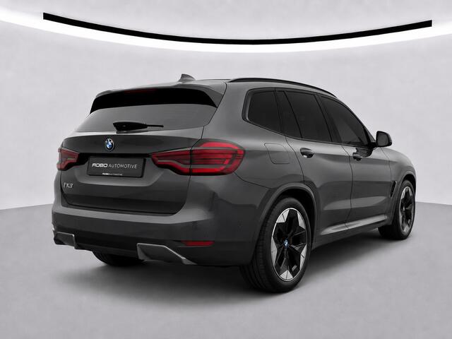 BMW X3 iX3 High Executive 80 kWh | Panoramadak | Harman Kardon | Head-Up Display | Adaptive Cruise Control | Stoelverwarming | Dodehoekdetectie | Keyless | Trekhaak | Adaptief Onderstel | 360 Camera | Ambiance Verlichting |
