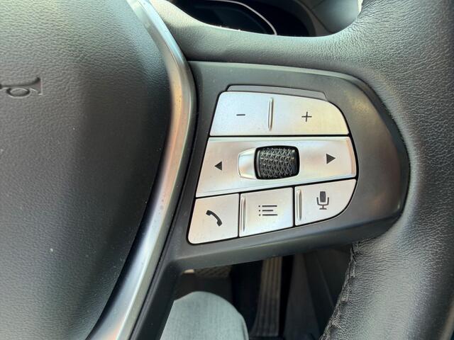 BMW X3 iX3 High Executive 80 kWh | Panoramadak | Harman Kardon | Head-Up Display | Adaptive Cruise Control | Stoelverwarming | Dodehoekdetectie | Keyless | Trekhaak | Adaptief Onderstel | 360 Camera | Ambiance Verlichting |