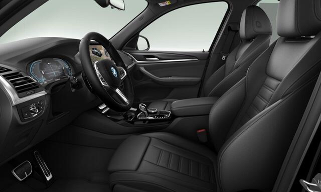 BMW X3 xDrive30e High Executive M Sport - Trekhaak - Panoramadak - Active Cruise Control - Head up - Elektrisch verwarmde/verstelbare stoelen - Hifi - Getinte/geluiddempende ruiten - zonneschermen - Parking Assistant Plus -
