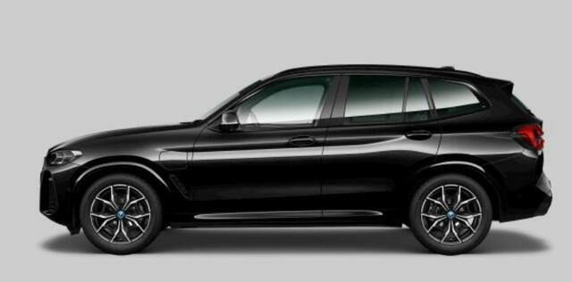 BMW X3 xDrive30e High Executive M Sport - Trekhaak - Panoramadak - Active Cruise Control - Head up - Elektrisch verwarmde/verstelbare stoelen - Hifi - Getinte/geluiddempende ruiten - zonneschermen - Parking Assistant Plus -