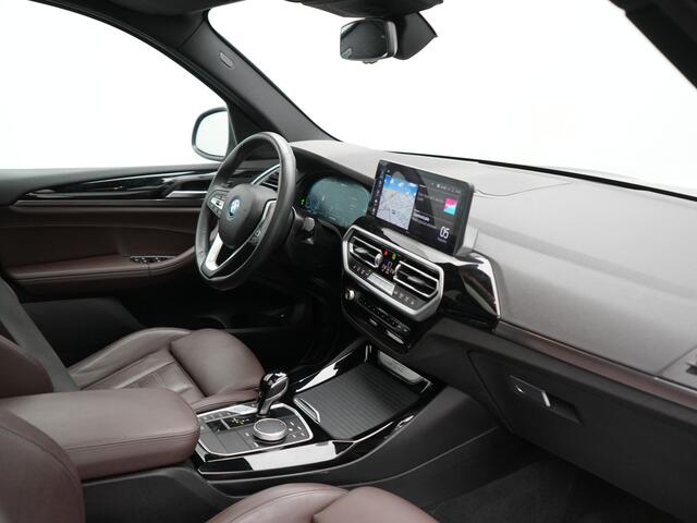 BMW X3 xDrive30e PHEV 293pk Dealer O.H | Trekhaak Af Fabriek | Panodak | 360 Camera | Lederen Sportstoelen Verwarmd | Cruise Control | Apple Carplay | Virtual | Navigatie | DAB | 18"L.M | Plug In Hybrid |