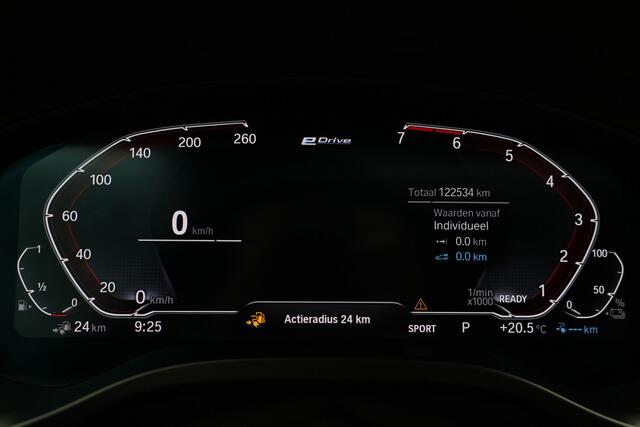 BMW X3 xDrive30e Business Edition Plus Panoramadak, 360° Camera, Leer, Memory, Apple Carplay, 20"