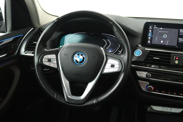 BMW X3 iX3 Executive 80 kWh (SOH 99,4%, PANORAMADAK, CAMERA, STOELVERWARMING, CRUISE ADAPTIEF, SFEERVERLICHTING)
