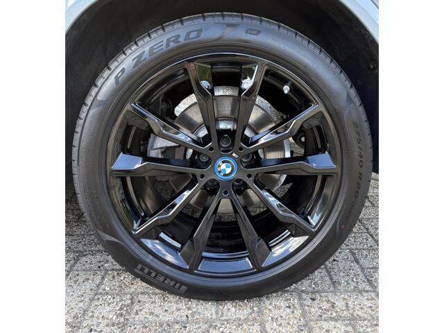 BMW X3 xDrive 30e M-Sport | Pano | M Stoelen | Trekhaak | HUD | 292PK