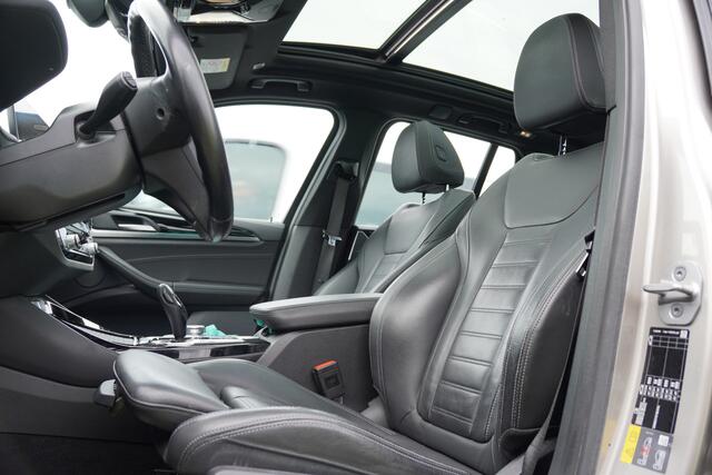 BMW X3 iX3 High Executive 80 kWh / Pano / Trekhaak / Co Pilot / Harman Kardon /