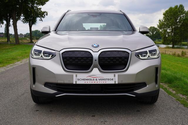 BMW X3 iX3 High Executive 80 kWh / Pano / Trekhaak / Co Pilot / Harman Kardon /
