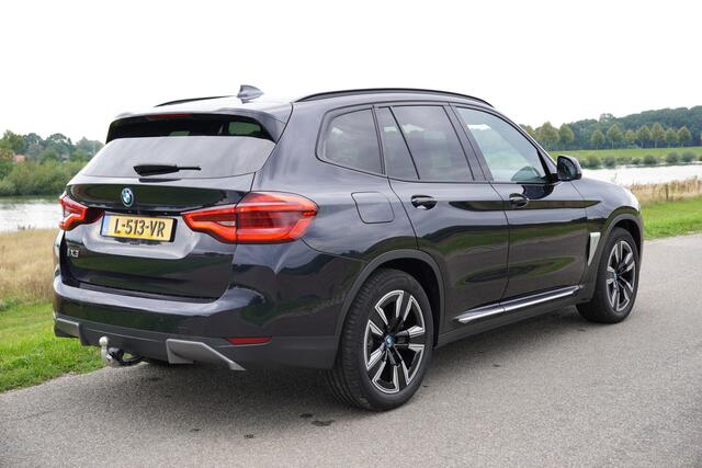 BMW X3 iX3 Executive 80 kWh / SOH 92.3 / Pano / Trekhaak / Co Pilot /