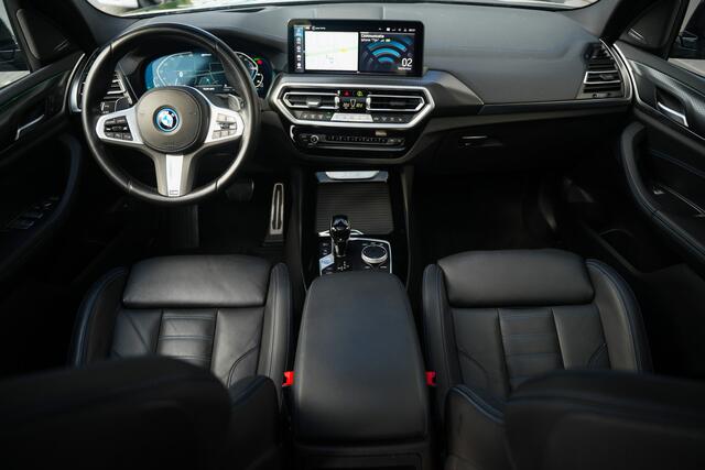BMW X3 xDrive30e 292 pk High Executive M-Sport / BTW-Auto/ Pano-Dak/ H&K/ Head-Up/ ACC/ Keyless/ Camera/ M-Stoel/ Memory/ Stoelverw./ 20'' LMV