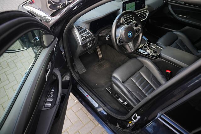 BMW X3 xDrive30e 292 pk High Executive M-Sport / BTW-Auto/ Pano-Dak/ H&K/ Head-Up/ ACC/ Keyless/ Camera/ M-Stoel/ Memory/ Stoelverw./ 20'' LMV