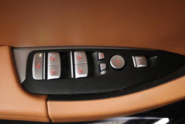 BMW X3 iX3 Executive 80 kWh (TREKHAAK, 98,9% SOH, PANORAMADAK, STOELVERWARMING, SFEERVERLICHTING, CAMERA, 1e EIGENAAR, DEALER ONDERHOUDEN)