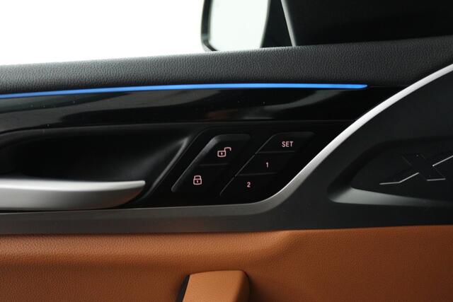 BMW X3 iX3 Executive 80 kWh (TREKHAAK, 98,9% SOH, PANORAMADAK, STOELVERWARMING, SFEERVERLICHTING, CAMERA, 1e EIGENAAR, DEALER ONDERHOUDEN)