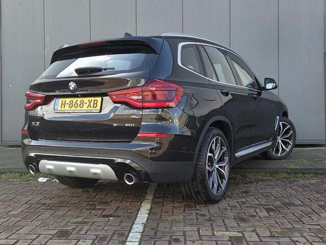 BMW X3 sDrive20i Launch Edition High Executive | Schuif-kanteldak | Climate Control | Parkeercamera
