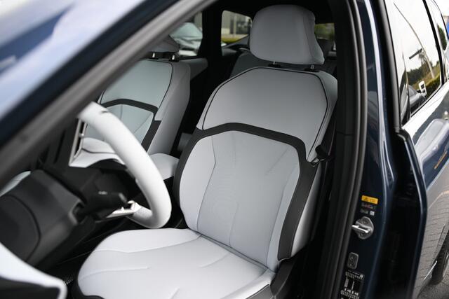BMW X3 iX3 50 xDrive M Sport / Trekhaak / Panoramadak / 3D Head-Up / Harman-Kardon / Adaptieve LED