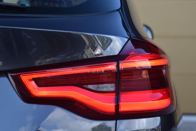 BMW X3 xDrive30e eDrive Edition * Trekhaak * Adaptieve LED * Hifi * Sfeerverlichting * Sportstoelen * SOH 79% *