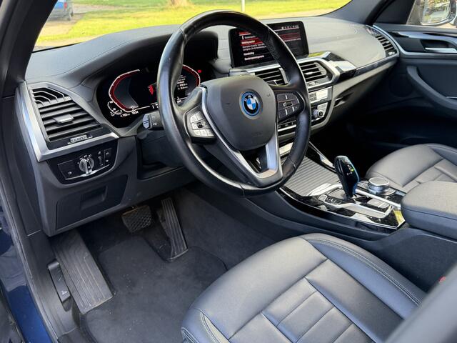 BMW X3 iX3 BWJ 2021 | 286PK Executive 80 kWh | PANO DAK | TREKHAAK | LEER | NAVI | CLIMA | CAMERA | 19'' LMV | SHADOW LINE | CARPLAY |