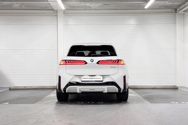 BMW X3 iX3 50 xDrive | M-Sport | Innovation Pack | Driving Assistant Plus | Parking Assistant Professional | Harman/Kardon | Panoramadak | Trekhaak