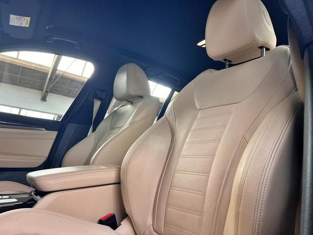 BMW X3 xDrive20i High Executive M Sport | HUD | 21" | Adap. cruise | Trekhaak | Dealer onderhouden