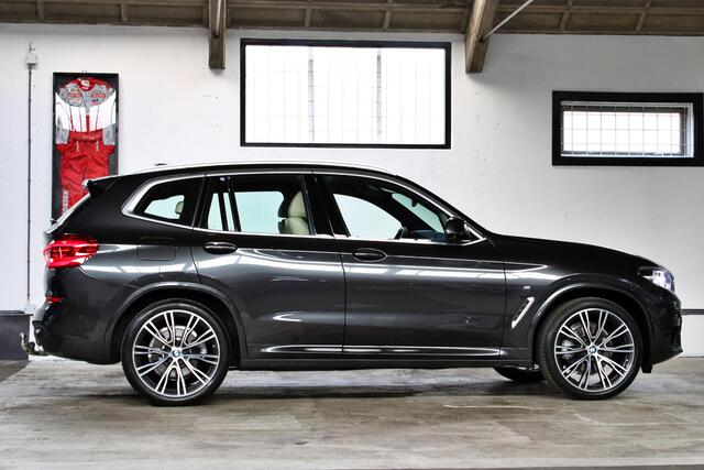 BMW X3 xDrive20i High Executive M Sport | HUD | 21" | Adap. cruise | Trekhaak | Dealer onderhouden