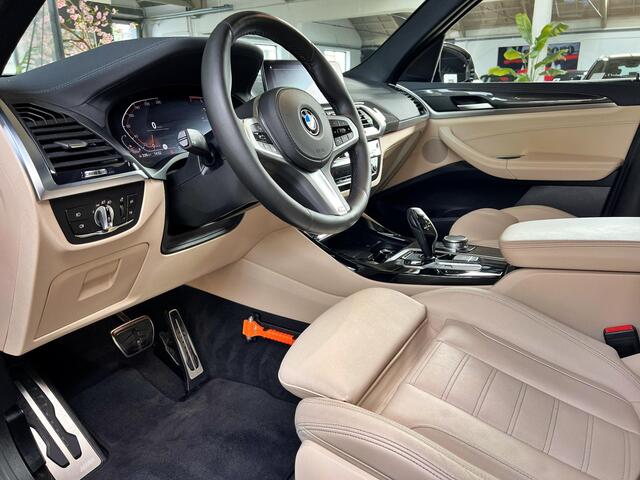 BMW X3 xDrive20i High Executive M Sport | HUD | 21" | Adap. cruise | Trekhaak | Dealer onderhouden