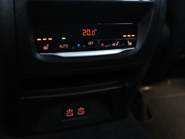BMW X3 xDrive20i High Executive | Trekhaak | Stoelverwarming | Pano.Dak | Keyless Entry |
