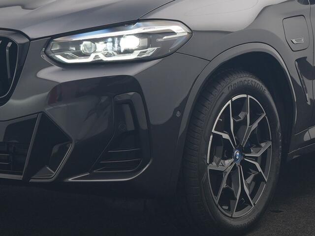 BMW X3 xDrive30e M Sport PHEV 293pk Dealer O.H | Trekhaak Af Fabriek | Camera | Cruise Control | Lederen Sportstoelen Verwarmd | Sfeerverlichting | Apple Carplay | Navigatie | Virtual | DAB | 19"L.M | Plug In Hybrid |