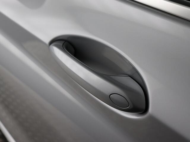 BMW X3 xDrive20i High Executive Edition (NL-Auto / Elek. trekhaak / Head up / H&K / Carplay)