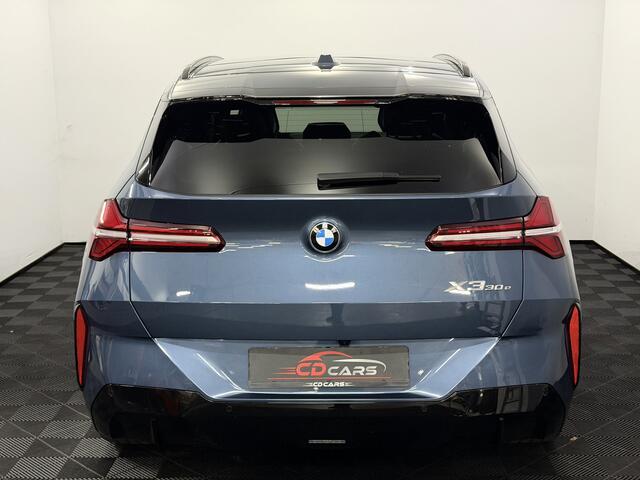 BMW X3 30e xDrive M Sport Panoramadak, 360 Camera, Head-up display, Harman Kardon, Navi, Elektrische achterklep, Memory stoelen, Stoelverwarming