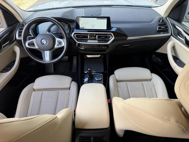 BMW X3 xDrive30e 18"/Leder/Dodehoek/Camera/Keyless/LED/Navigatie