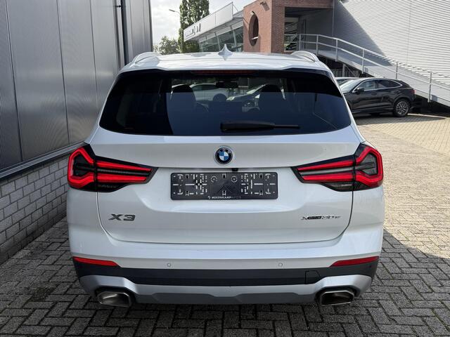 BMW X3 xDrive30e 18"/Leder/Dodehoek/Camera/Keyless/LED/Navigatie